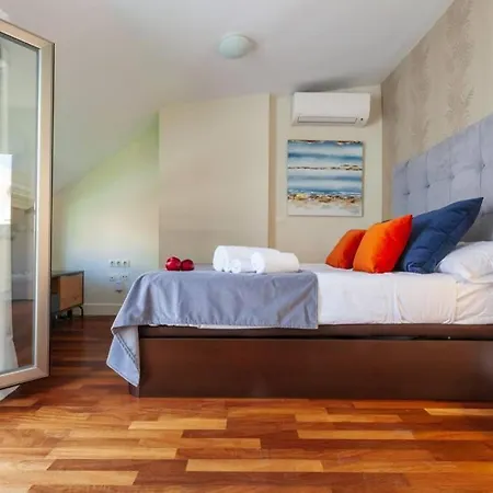 Precioso Atico Con Terraza Centro Historico Apartment Malaga
